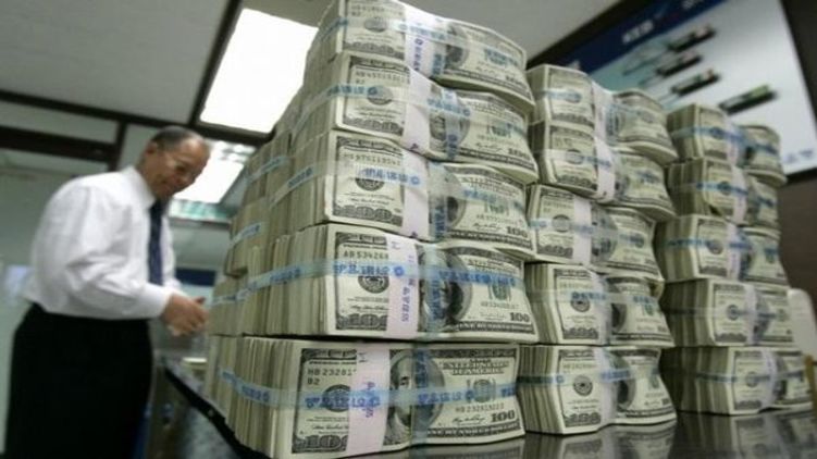 Несмотря на войну на Донбассе, инвестиции из России в экономику Украины растут, фото: pbs.twimg.com