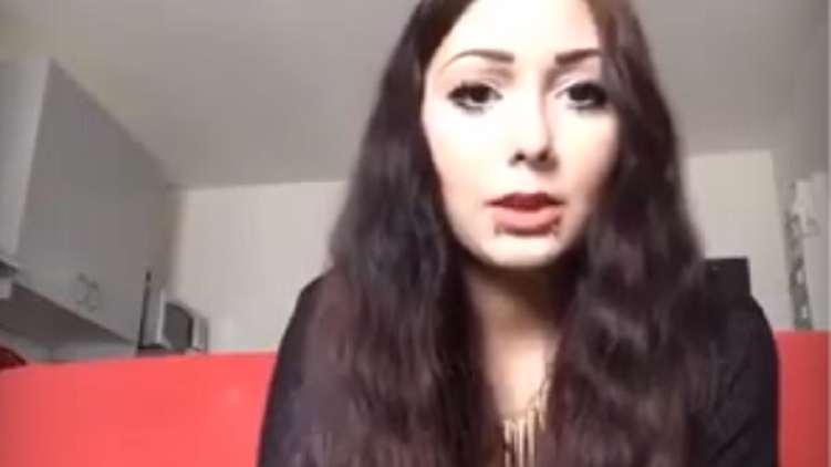 19-летняя француженка транслировала самоубийство в Periscope, Youtube.com