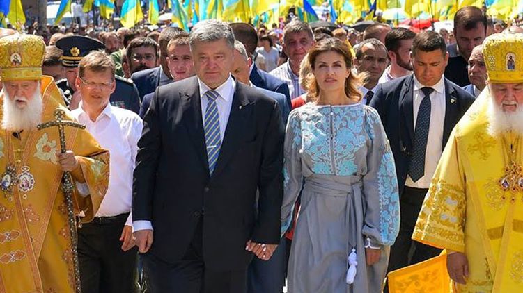 Президент Украины Петр Порошенко регулярно принимает участие в мероприятиях неканонического Киевского патриархата. Фото: YouTube