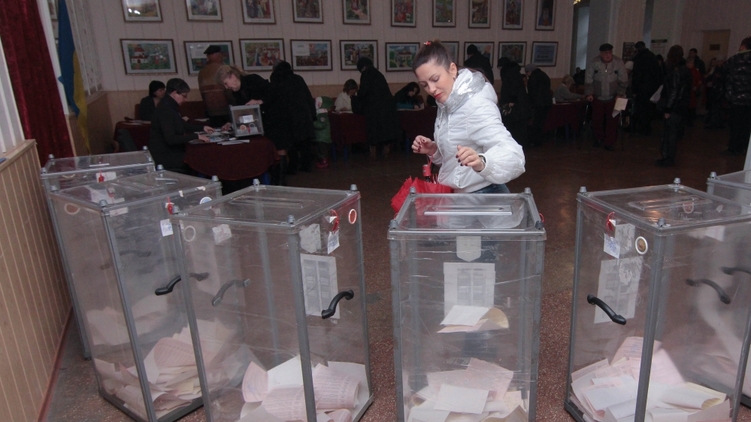 Подготовка к довыборам в семи одномандатных округах началась, фото: Украинские новости