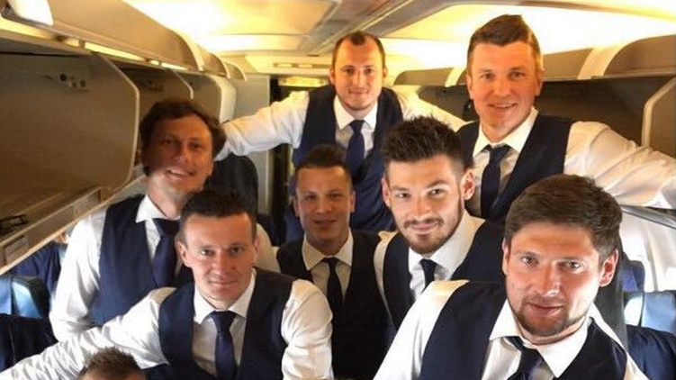 Футболисты сборной Украины принарядились к Евро-2016, фото: Instagram.com