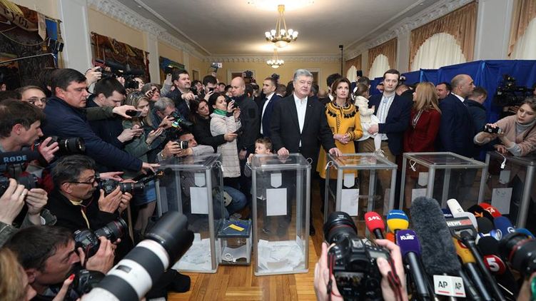 Выборы 2019 в Украине, второй тур. Как проголосовали Петр Порошенко и Владимир Зеленский