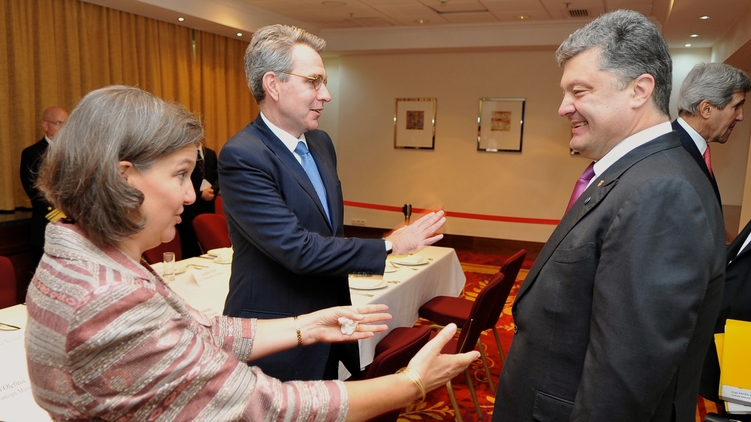 Президент не собирался встречаться с Нуланд, но пришлось, фото: focus.ua