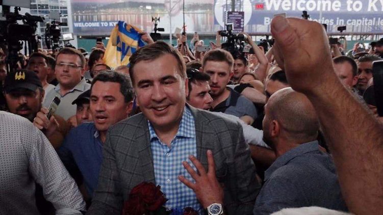 Михаил Саакашвили триумфально вернулся в Украину из ссылки, но в участии в выборах ему отказали, фото: facebook.com/pg/SaakashviliMikheil