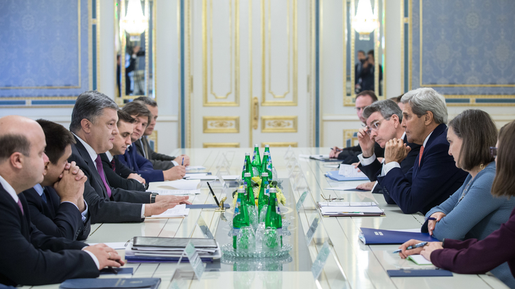 Американская делегация приехала убедить Киев изменить отношение к Минскому процессу, фото: president.gov.ua