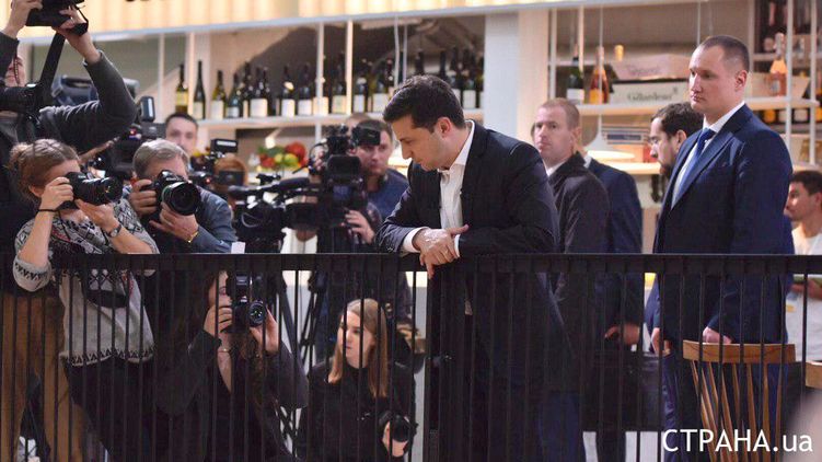 Президент Зеленский пригласил журналистов в Kyiv Food Market, фото: Изым Каумбаев, 