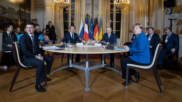 Владимир Зеленский, Эмманюэль Макрон, Владимир Путин и Ангела Меркель в Париже, фото: president.gov.ua