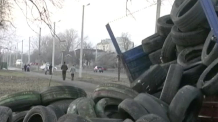 Импровизированный блокпост в Тернопольской области. Скриншот с видео