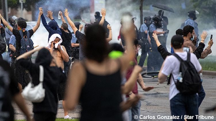 Миннеаполис накрыли многочисленные протесты. Фото: Carlos Gonzalez/Star Tribune