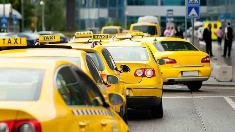 Водителей такси хотят заставить покупать патенты. Фото из открытых источников