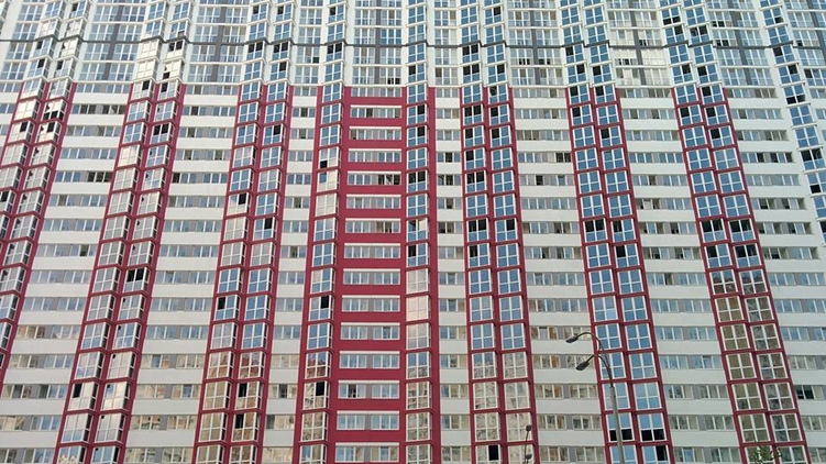 Сегодня за смешную цену можно купить не только мини-квартиру в Киеве, но и другие виды жилья,, фото: facebook.com/v.goryachkin