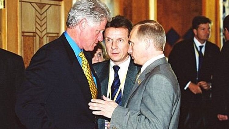 Владимир Путин с президентом США Биллом Клинтоном в ноябре 2000 года. Фото: сайт Кремля