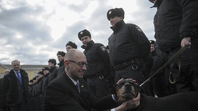 Премьер-министр Арсений Яценюк пока не согласен добровольно уйти в отставку, фото: kmu.gov.ua
