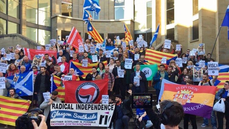 В Шотландии почти половина населения хотят выхода из Великобритании и хотят нового референдума, Лондон - против.