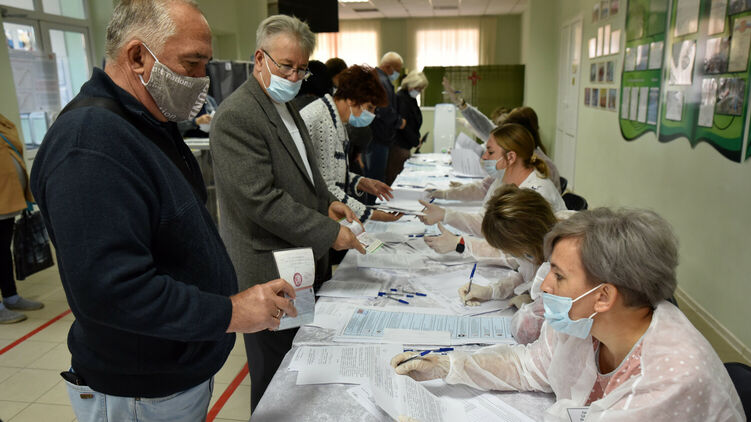 Выборы в Госдуму на территории Донецка. Фото ДАН