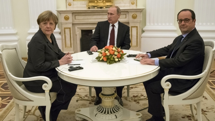 Меркель, Путин и Олланд ждут еще одного участника диалога первых лиц, фото: rus.err.ee