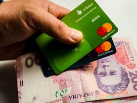 Для MasterCard до 6 тысяч грн, для VISA до 500 грн. Как и где можно снять наличную гривню в магазинах