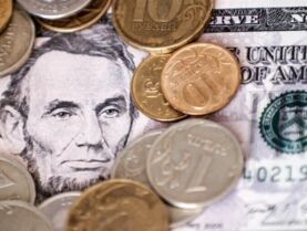 В России рубль опустился к отметке 150 руб/$