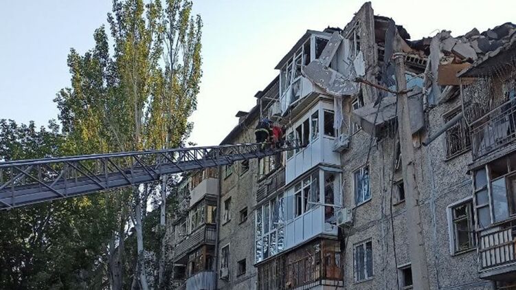 Дом в Николаеве после попадания ракеты 29 июня. Фото ГСЧС