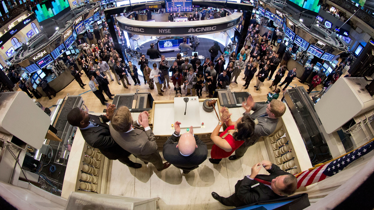 Нью-Йоркская фондовая биржа NYSE очень нервно отреагировала на результаты выборов президента США, фото: dzagi.club