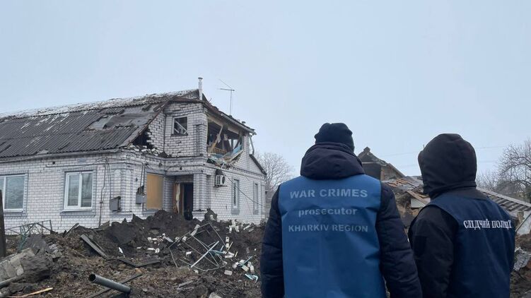 Разрушенный после обстрела дом в Харьковской области