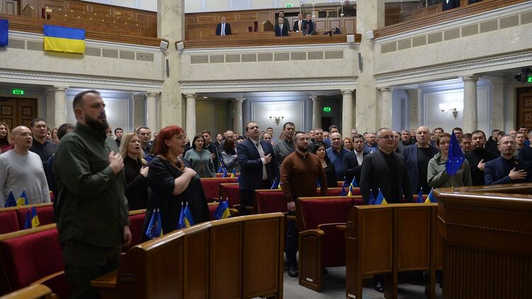 Депутаты неоднозначно отнеслись к решению СНБО ограничить им выезд, фото: rada.gov.ua