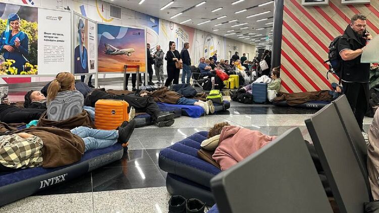 Украинцы в московском аэропорту Шереметьево. Фото: телеграм