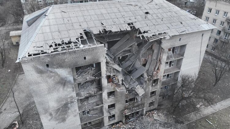 Дом в Покровском районе Донецкой области после прилета 