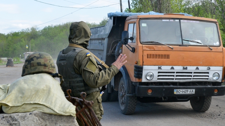 Ветераны добробатов снова угрожают ввести блокаду неподконтрольных районов Донбасса, фото: 