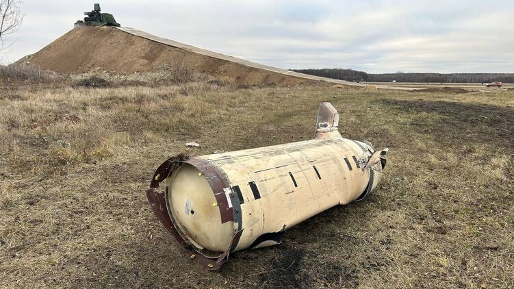 Уламок ракети ATACMS у Курській області. Фото МО РФ