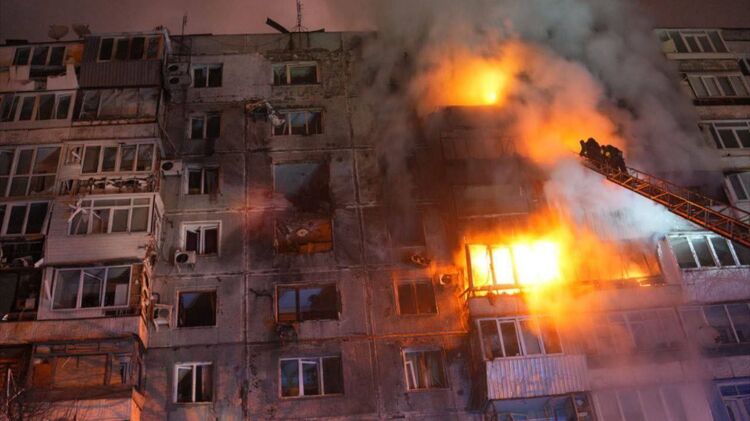 Последствия обстрелов Запорожья. Фото: Запорожская ОВА