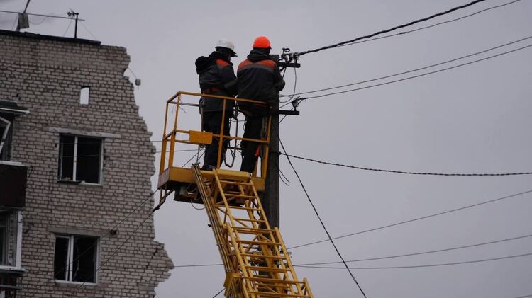 Последствия обстрелов. Фото: ГСЧС
