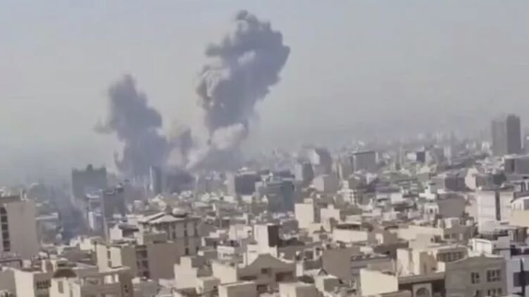 Обстріл Тегерана сьогодні. Фото: соцмережі