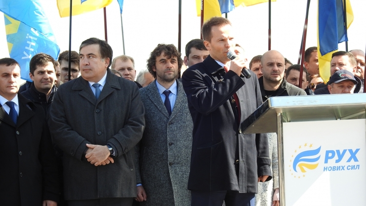 Михаил Саакашвили (второй справа) объединил усилия с Юрием Деревянко (в центре), фото: Независимое бюро новостей, nbnews.com.ua