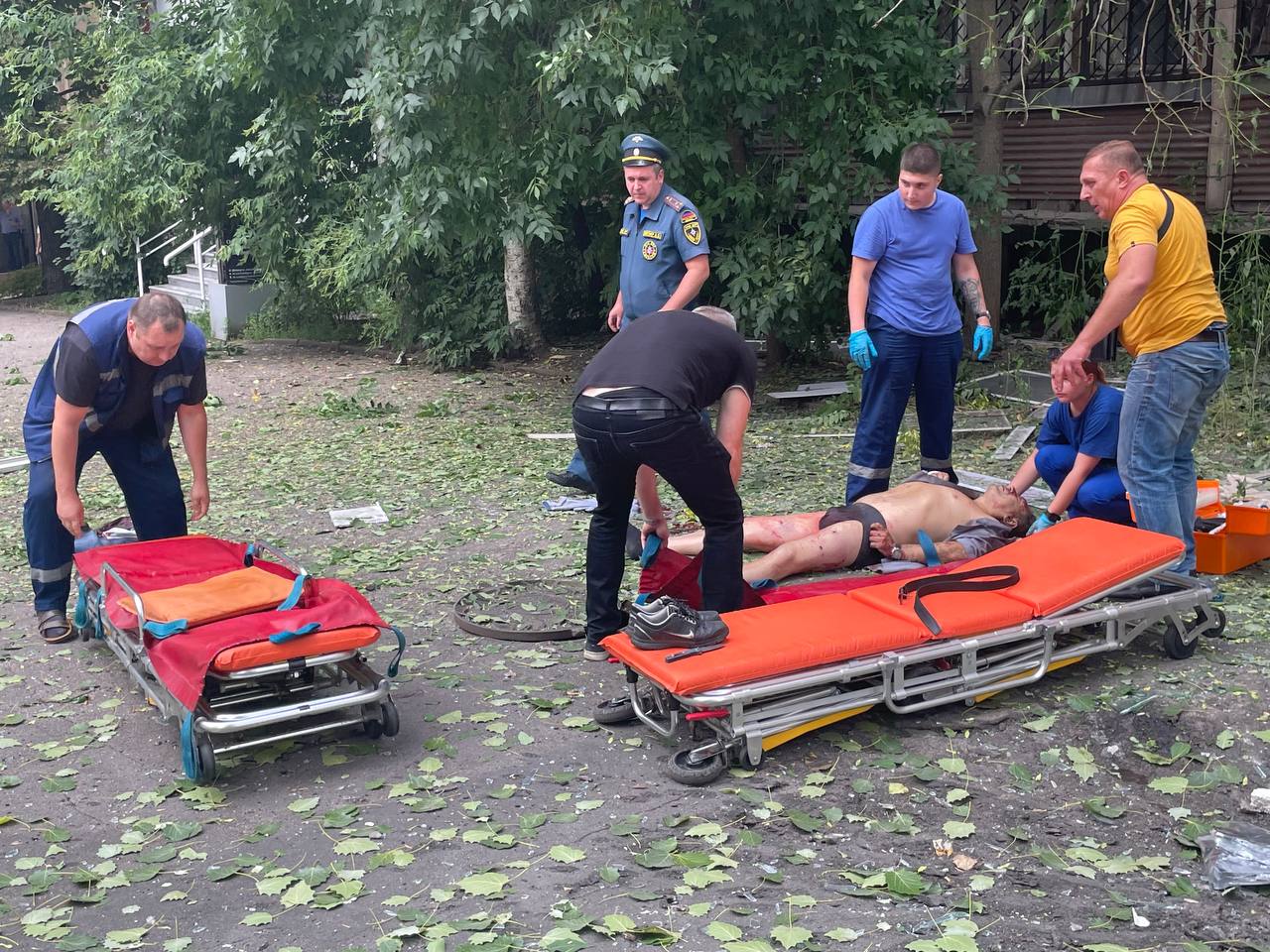 Раненые вследствие обстрела Донецка