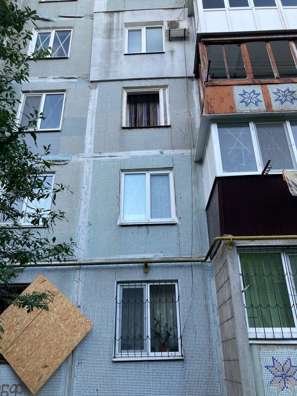 Пять жилых домов повреждены в результате ракетного обстрела Запорожья 
