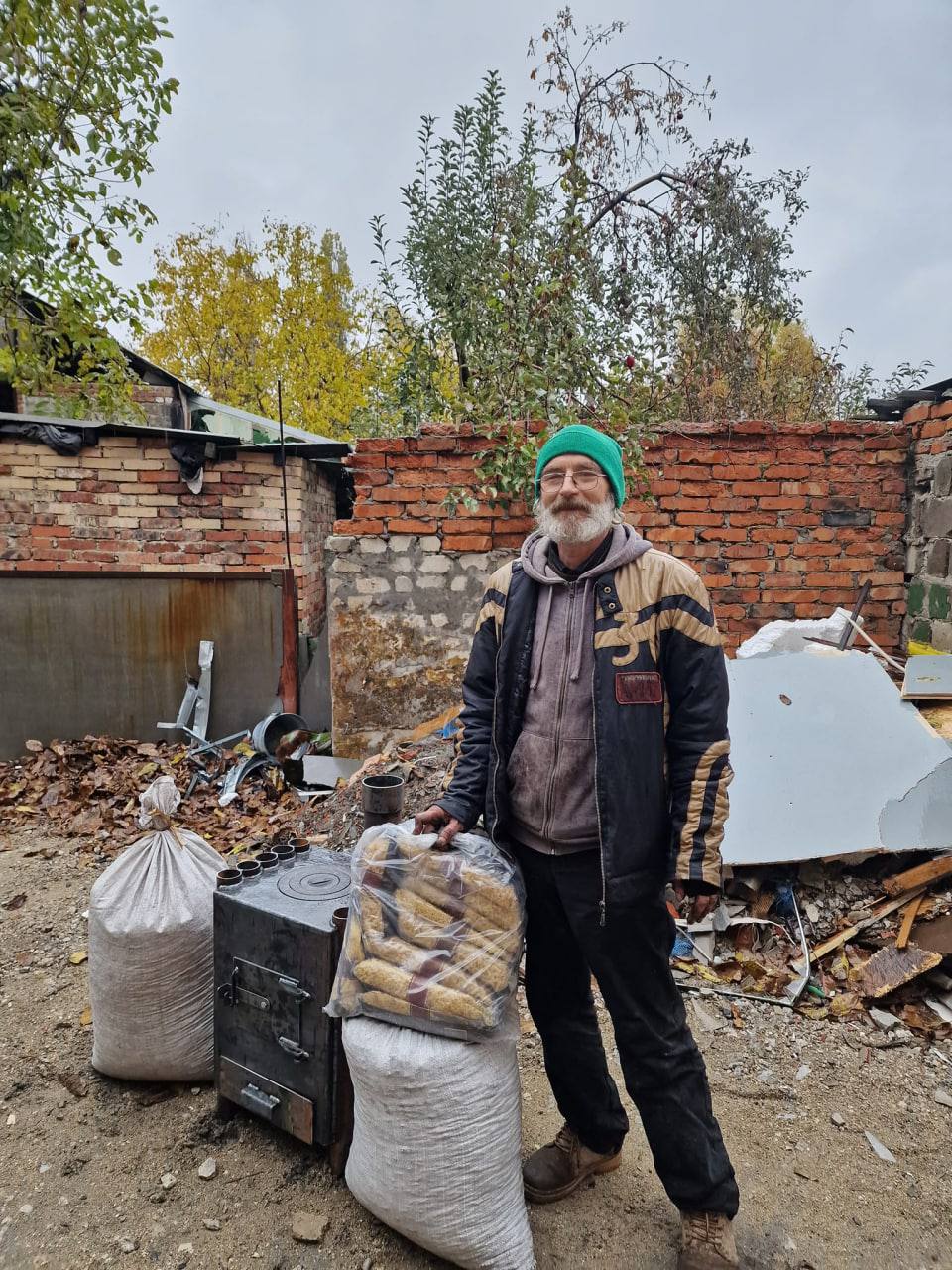 последствия обстрелов прифронтовой Авдеевки в Донецкой области