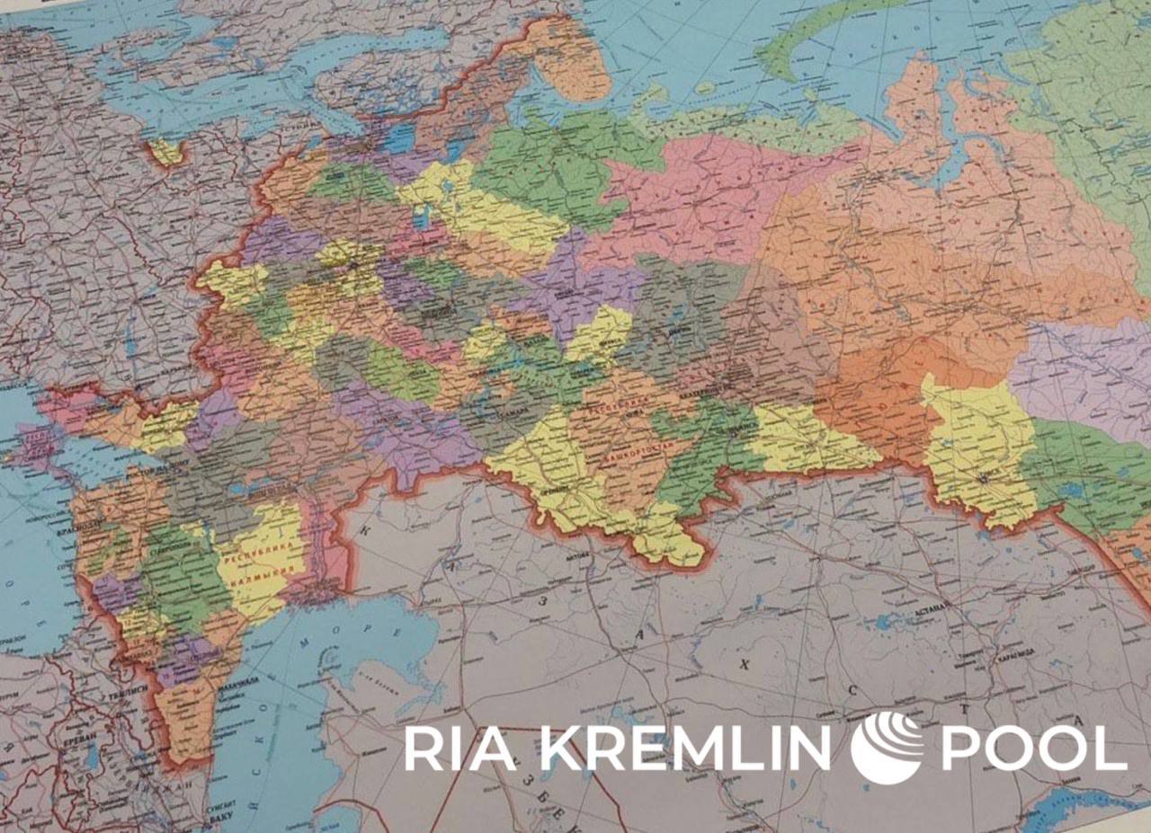 В Москве начали продавать карты России с аннексированными украинскими территориями