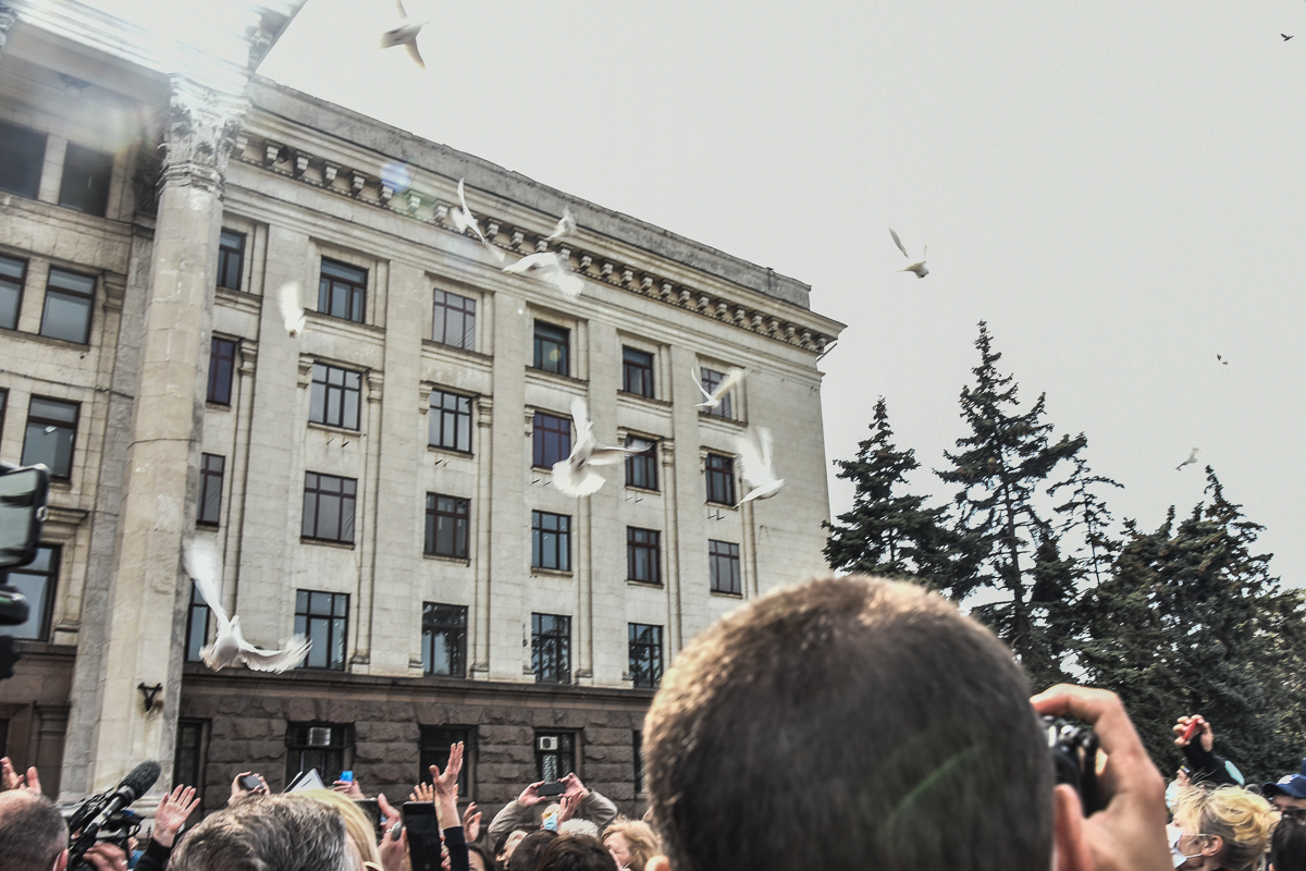 Дать 2 мая. Одесса 2014 дом профсоюзов. Пожар в доме профсоюзов в Одессе 2014. Одесса дом профсоюзов 2012г. Митинг Одесса дом профсоюзов.