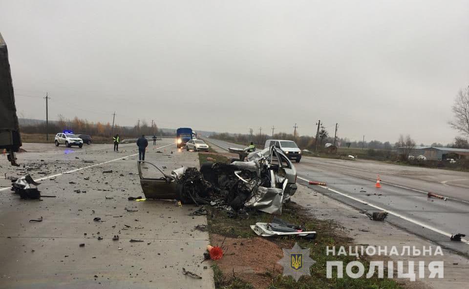 В Житомирской области произошло смертельное ДТП. Фото: Нацполиция