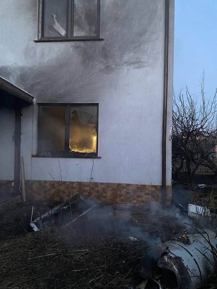 Обстрел жилых домов в Киеве. Фото