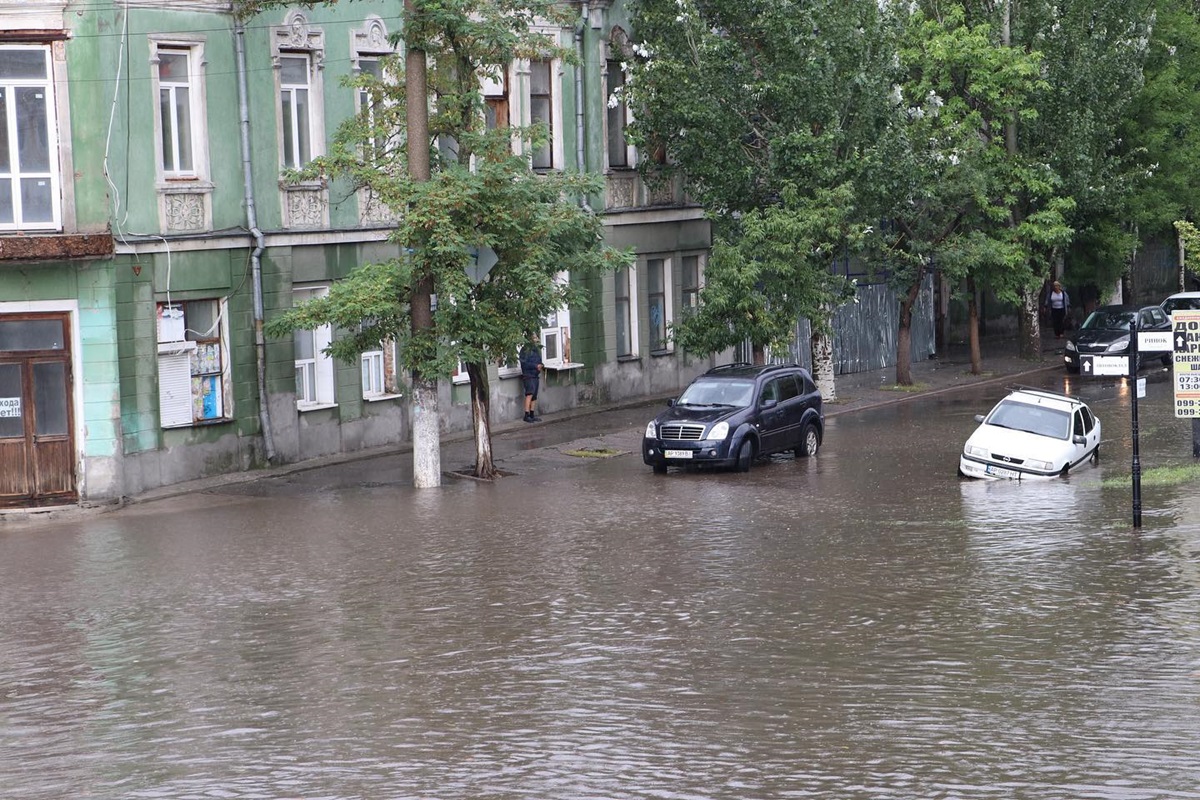 Бердянск затопило водой. Фото: brd24