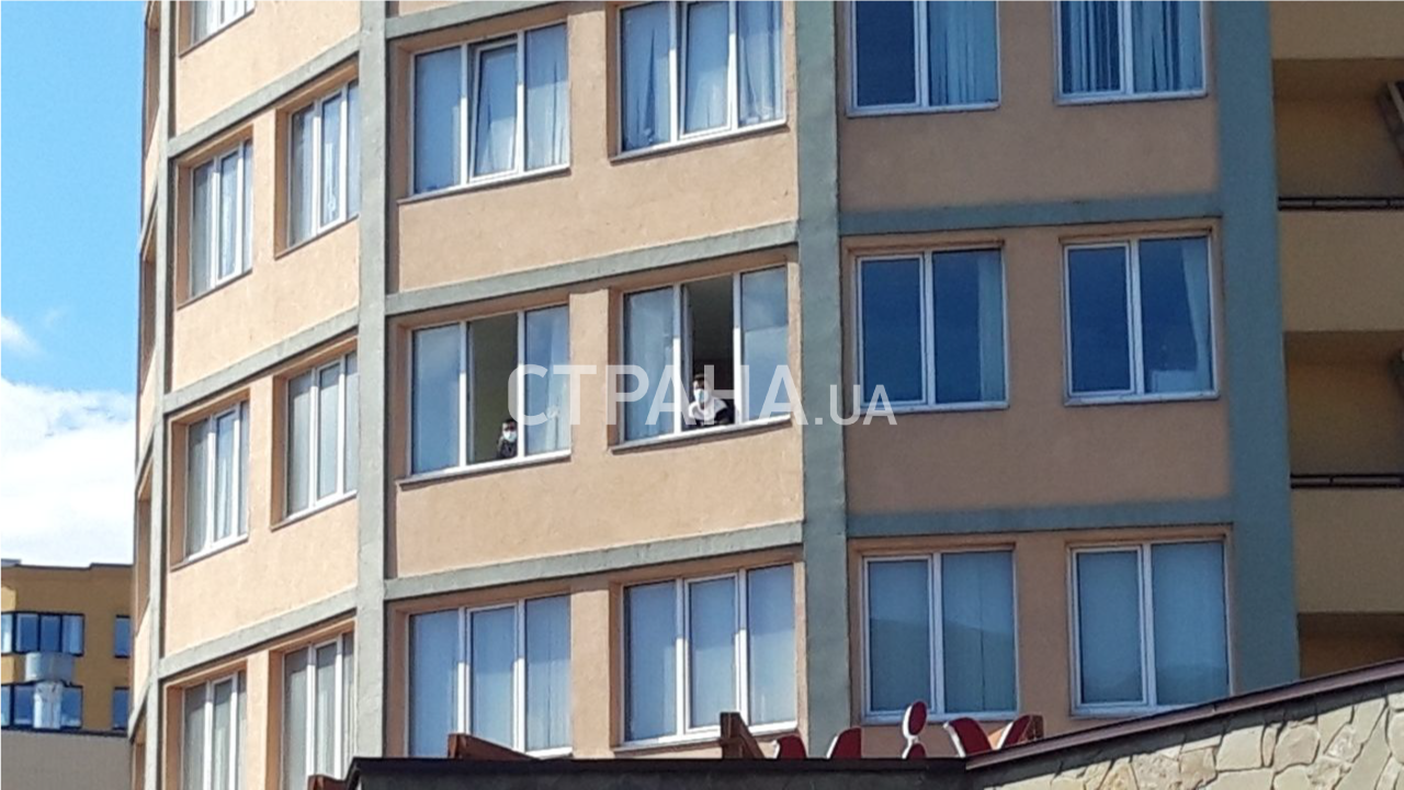 Что происходит в общежитии под Киевом, где зафиксирован новый очаг коронавируса. Фото: Страна