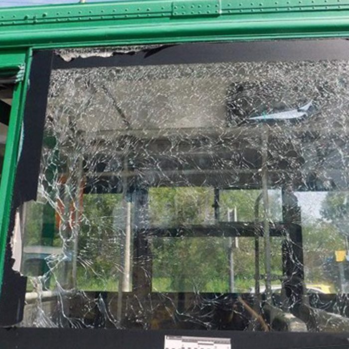 Киевский хулиган напал на пассажирку троллейбуса. Фото: Прокуратура Киева
