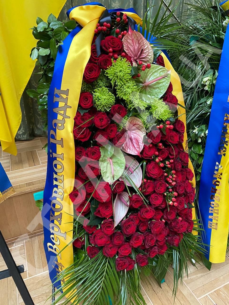 Похоронные венки на прощании со Звягильковым