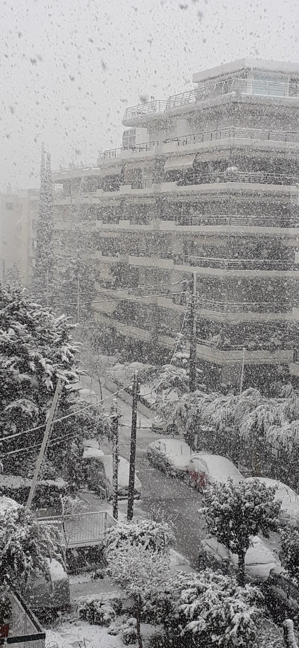 Аномальный снегопад в Греции