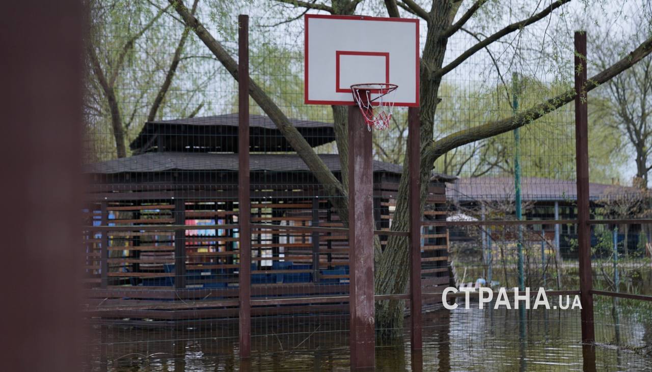 У Києві затопило Гідропарк