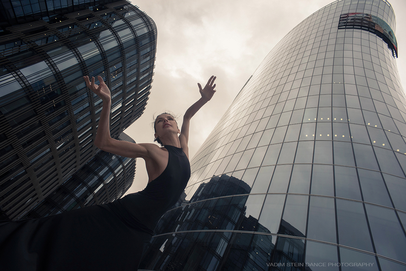 Изящество и балетная грация Наталии Поворознюк в городе
Фото: @Vadim_Stein